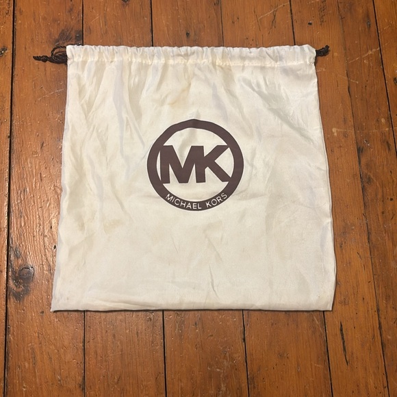 Michael Kors Metallic Leather Croc Clutch Handbag - Picture 8 of 8